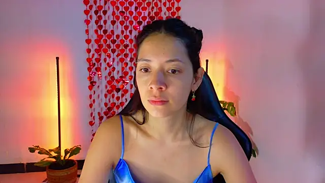Snapshot of Sarasavage chatting on June 10, 2026, 1:23 pm Sarasavage online show from June 10, 2026, 1:23 pm