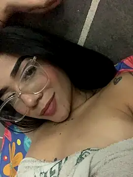 Snapshot of ElaRose_12 chatting on November 1, 2025, 10:36 pm ElaRose 12 online show from November 1, 2025, 10:36 pm