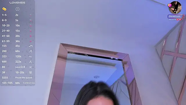 Snapshot of Mariee_rosee chatting on October 3, 2025, 11:39 pm Mariee rosee online show from October 3, 2025, 11:39 pm