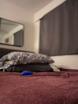 himNIGuys online show from November 25, 2025, 7:08 am