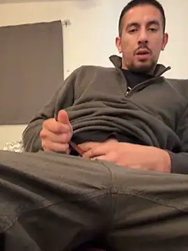 himNIGuys online show from November 6, 2025, 6:01 pm