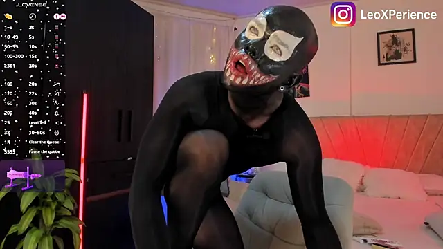 jhosepMoreno online show from October 29, 2025, 9:03 pm