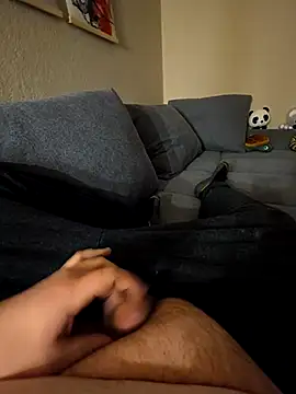 Kuramax4 online show from December 5, 2025, 9:52 am