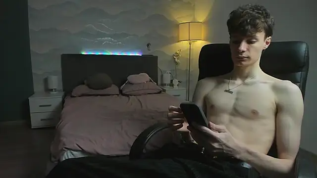 Snapshot of Edvard_Blare chatting on October 15, 2025, 3:53 pm Edvard Blare online show from October 15, 2025, 3:53 pm