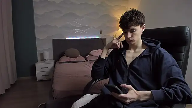 Snapshot of Edvard_Blare chatting on November 2, 2025, 4:12 pm Edvard Blare online show from November 2, 2025, 4:12 pm