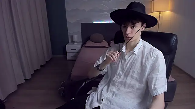 Snapshot of Edvard_Blare chatting on November 1, 2025, 4:56 pm Edvard Blare online show from November 1, 2025, 4:56 pm