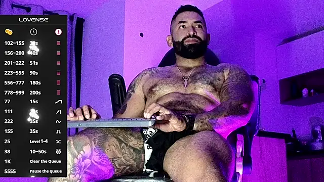 Snapshot of Max-prada chatting on February 13, 2026, 2:11 am Max-prada online show from February 13, 2026, 2:11 am