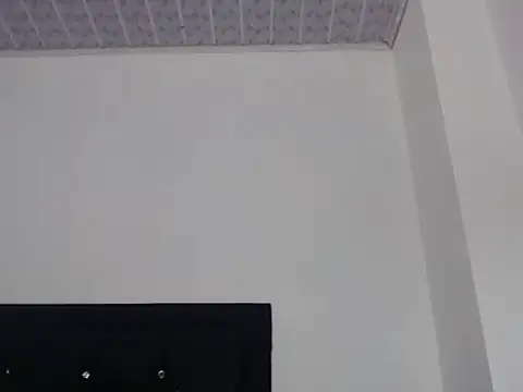 ashlleyqueen online show from May 25, 2026, 3:39 am