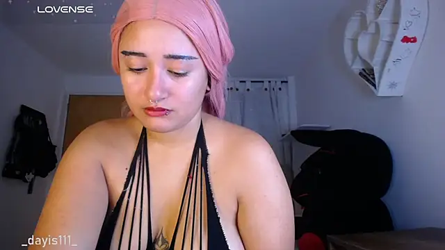 dayis sweet online show from April 15, 2026, 1:55 am