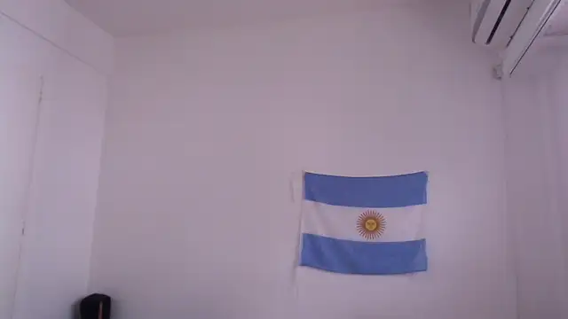 Snapshot of RenataWet chatting on September 23, 2025, 3:30 pm RenataWet online show from September 23, 2025, 3:30 pm