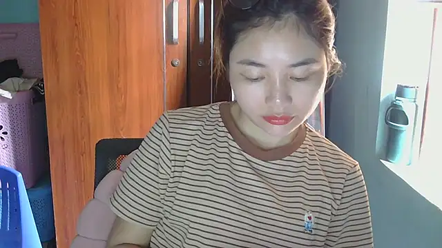 Snapshot of Uhem112 chatting on September 16, 2025, 1:06 am Uhem112 online show from September 16, 2025, 1:06 am