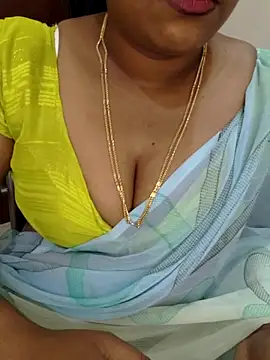 Snapshot of Anu_Reddy_10 chatting on September 18, 2025, 5:10 am Anu Reddy 10 online show from September 18, 2025, 5:10 am