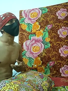 Snapshot of Seducing_couple chatting on September 9, 2025, 9:35 pm Seducing couple online show from September 9, 2025, 9:35 pm