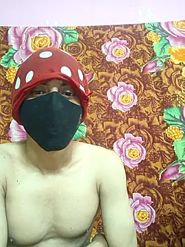 Seducing couple online show from October 29, 2025, 3:49 am