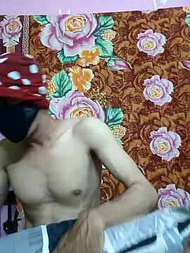 Seducing couple online show from October 22, 2025, 3:22 pm