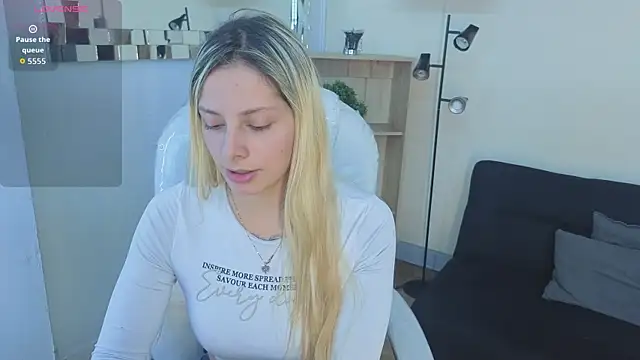 Jennaa Cooper online show from March 1, 2026, 6:19 pm