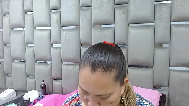 Snapshot of loly47 chatting on October 23, 2025, 10:30 pm loly47 online show from October 23, 2025, 10:30 pm