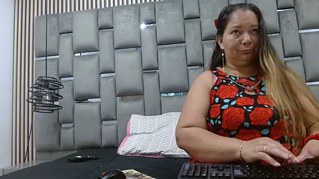 Snapshot of loly47 chatting on September 21, 2025, 3:17 pm loly47 online show from September 21, 2025, 3:17 pm