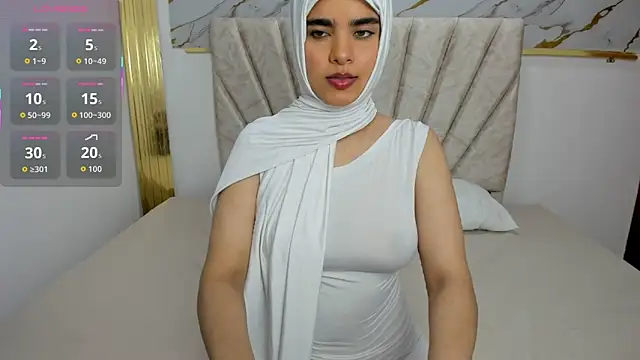 Snapshot of Asly_farhat chatting on October 23, 2025, 2:32 am Asly farhat online show from October 23, 2025, 2:32 am