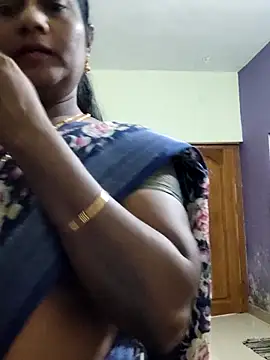 Snapshot of papukurty chatting on October 4, 2025, 12:07 pm papukurty online show from October 4, 2025, 12:07 pm