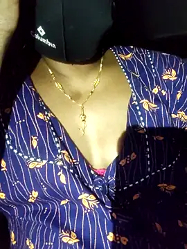 Snapshot of papukurty chatting on October 7, 2025, 3:57 pm papukurty online show from October 7, 2025, 3:57 pm