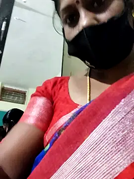 Snapshot of papukurty chatting on October 12, 2025, 10:49 am papukurty online show from October 12, 2025, 10:49 am