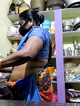 Snapshot of papukurty chatting on October 19, 2025, 1:19 am papukurty online show from October 19, 2025, 1:19 am