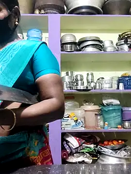 Snapshot of papukurty chatting on September 25, 2025, 1:00 am papukurty online show from September 25, 2025, 1:00 am