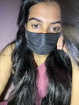 umairahaasan 1 online show from March 14, 2026, 10:32 am