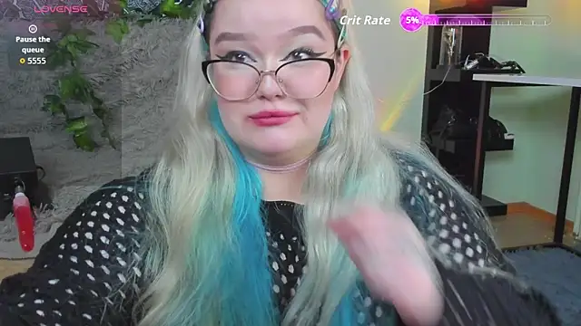  CandyM1lky  online show from November 10, 2025, 7:24 am