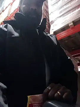 frenchblackc31 online show from December 15, 2025, 9:04 am