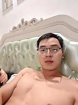 Snapshot of defgghj chatting on October 20, 2025, 5:24 pm defgghj online show from October 20, 2025, 5:24 pm