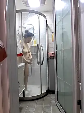 Snapshot of defgghj chatting on October 13, 2025, 3:57 pm defgghj online show from October 13, 2025, 3:57 pm