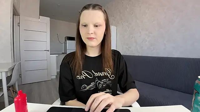 vertul1ana online show from July 13, 2026, 2:05 pm