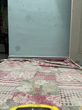 Snapshot of superloundiya chatting on October 18, 2025, 7:05 pm superloundiya online show from October 18, 2025, 7:05 pm