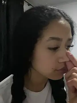 jadee8 online show from February 20, 2026, 12:40 am