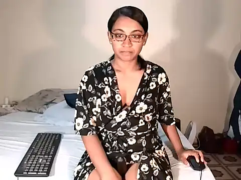 indiansweetflava online show from November 11, 2025, 6:47 pm