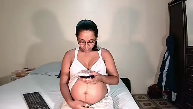 indiansweetflava online show from March 26, 2026, 5:06 am