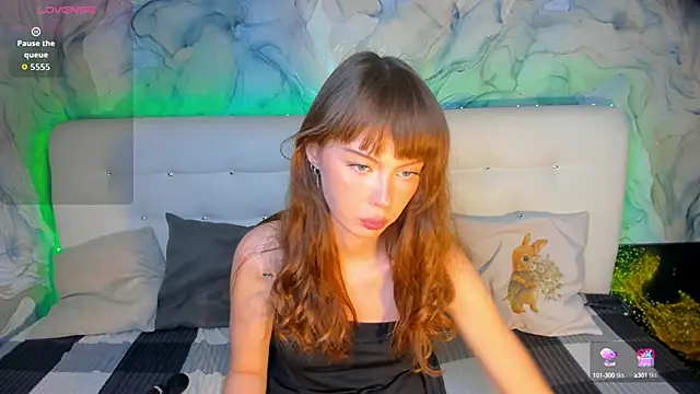 Snapshot of LolaMeddisson chatting on October 10, 2025, 8:09 pm LolaMeddisson online show from October 10, 2025, 8:09 pm