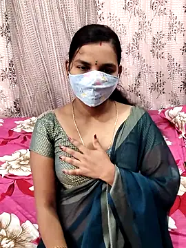 Snapshot of Lalitha-1995 chatting on September 20, 2025, 5:23 am Lalitha-1995 online show from September 20, 2025, 5:23 am