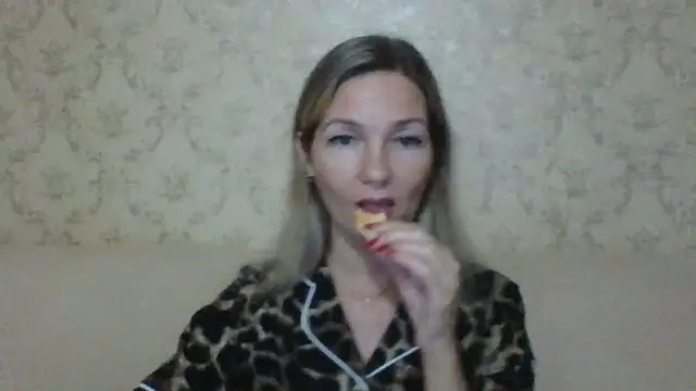 sweetriki online show from October 31, 2025, 5:31 pm