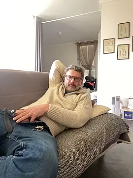 max219 online show from February 3, 2026, 1:49 pm