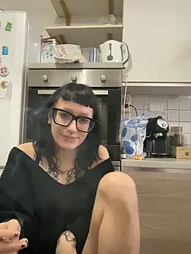 Snapshot of severingratty chatting on September 24, 2025, 7:37 am severingratty online show from September 24, 2025, 7:37 am