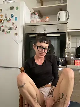 Snapshot of severingratty chatting on October 25, 2025, 6:56 am severingratty online show from October 25, 2025, 6:56 am