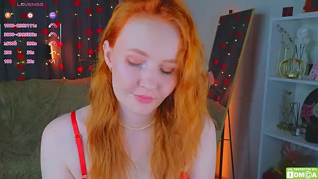 Snapshot of JoyceJones chatting on February 19, 2026, 8:28 pm JoyceJones online show from February 19, 2026, 8:28 pm