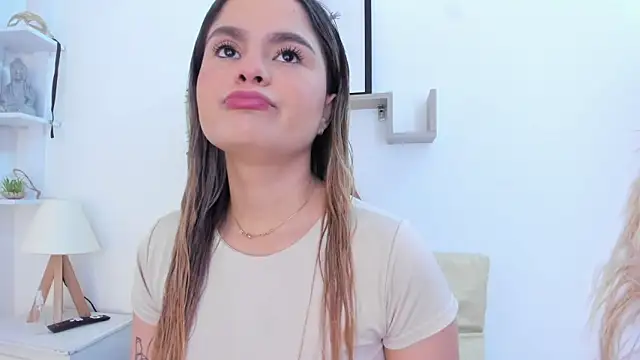 Samanta Monroe online show from October 6, 2025, 6:30 pm