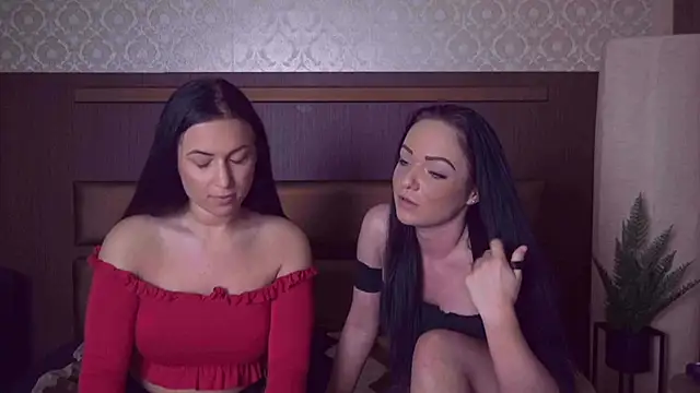 Snapshot of BustyBrunettes chatting on November 1, 2025, 11:48 am BustyBrunettes online show from November 1, 2025, 11:48 am