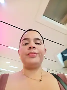 Lambedora 69 online show from November 3, 2025, 7:50 pm