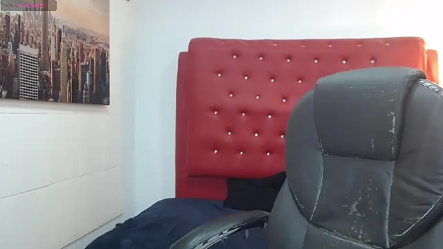 Snapshot of tulunaroja chatting on October 29, 2025, 7:57 pm tulunaroja online show from October 29, 2025, 7:57 pm