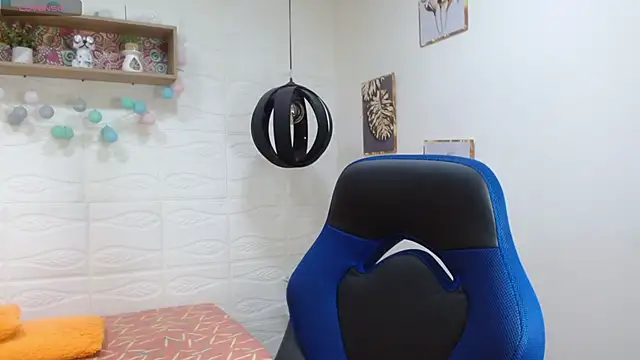 Snapshot of tulunaroja chatting on October 30, 2025, 7:44 pm tulunaroja online show from October 30, 2025, 7:44 pm